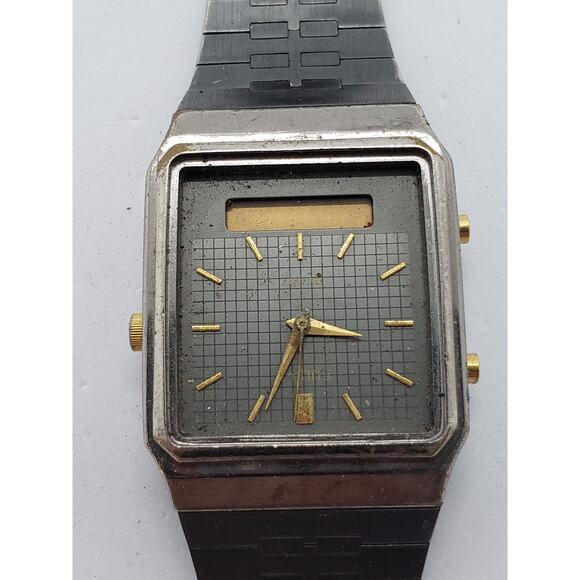 Pulsar men's watch. Digital readout on face. V0421-5170 560022